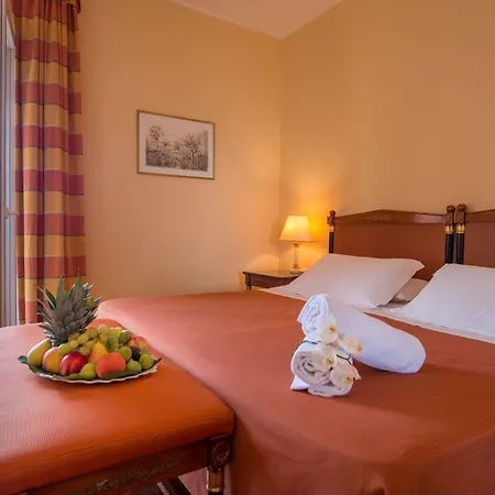 Ξενοδοχείο Grand Miramare 4*