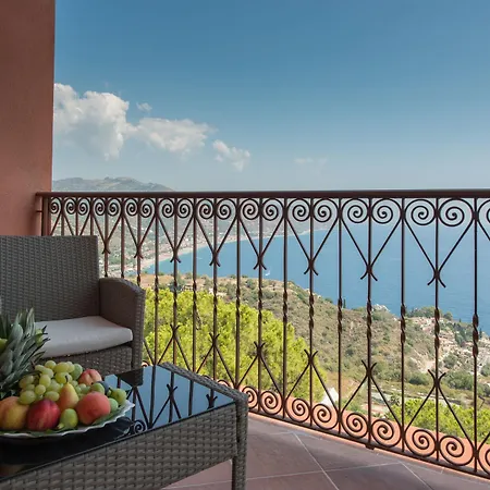 Ξενοδοχείο Grand Miramare 4*